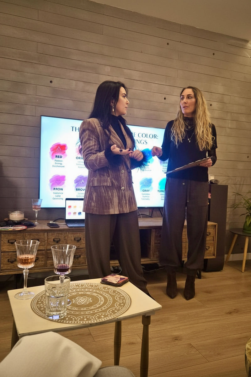 סדנת OFEEL STYLE CODE: פיצוח הקוד מול הארון שלך