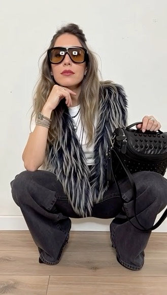 תיק Urban Rock Girl מעור כבש אמיתי עם עיצוב ניטים