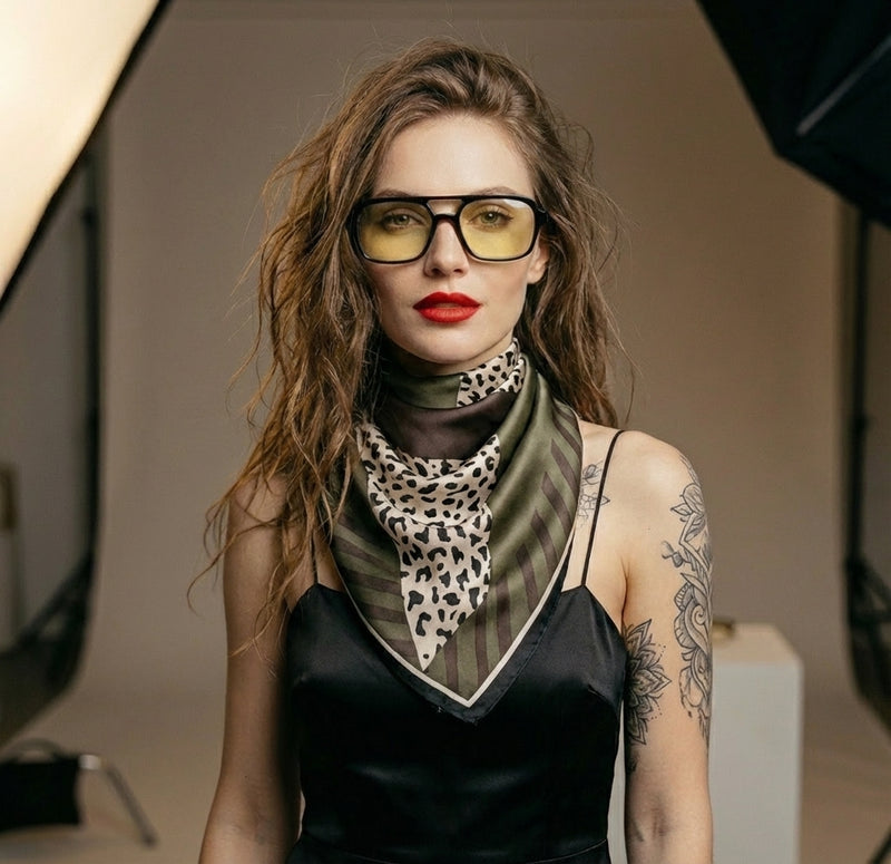 צעיף סאטן Safari Luxe — הפרא האלגנטי