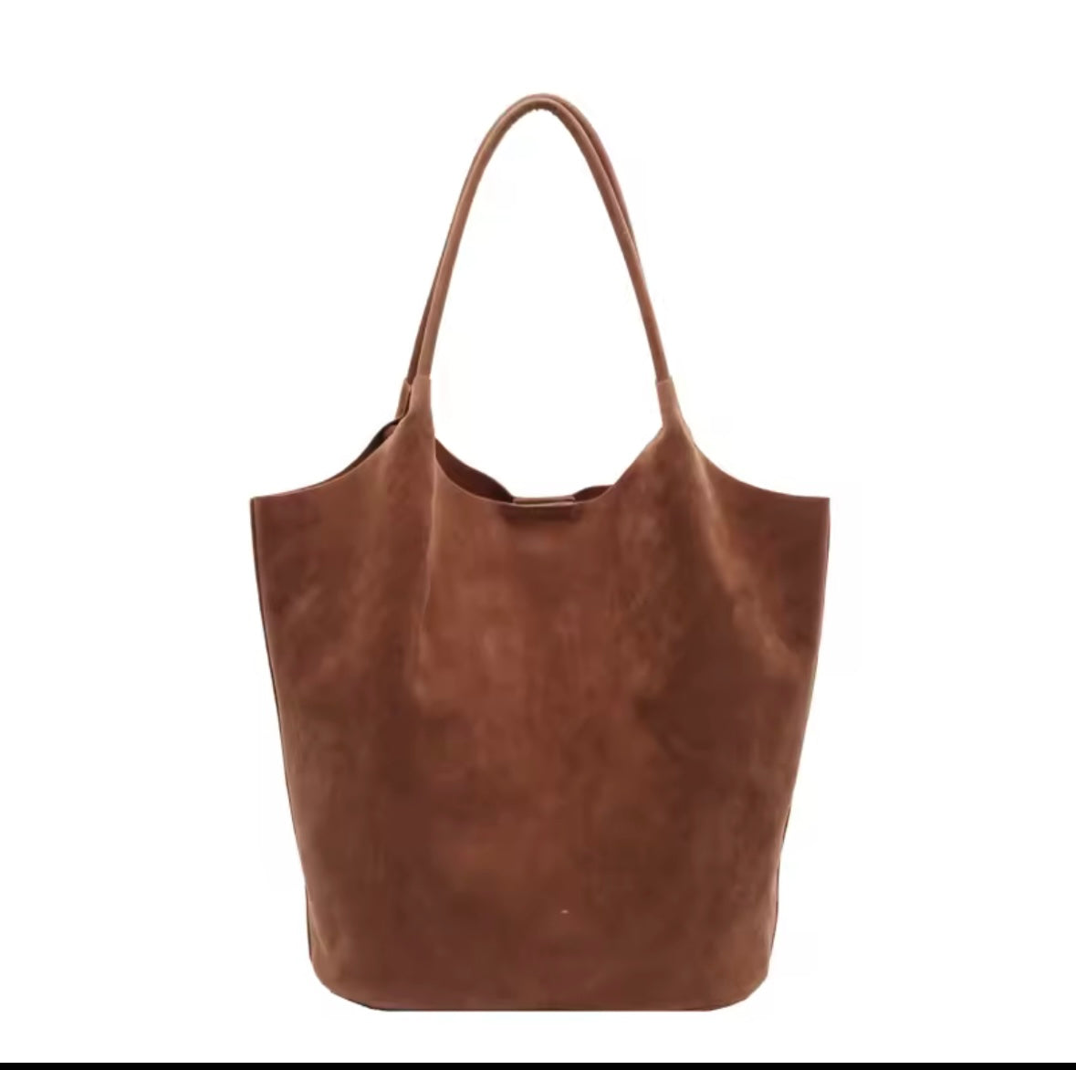 תיקSTUDIO TOTE BAG – הסטייטמנט האורבני החדש שלך