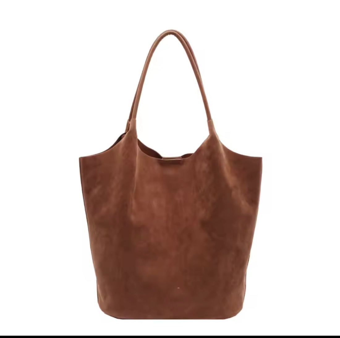 תיקSTUDIO TOTE BAG – הסטייטמנט האורבני החדש שלך